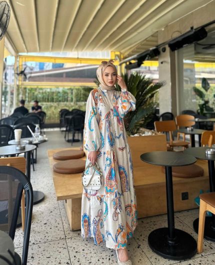 فستان أصفر جميل (نسخة) (نسخة)